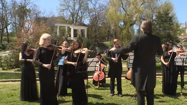 Весна в Крыму вдохновила камерный оркестр