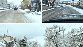 Снегопад парализовал движение на дорогах Бахчисарая
