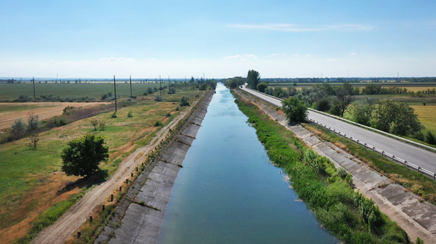 Северо-Крымский канал начал получать воду