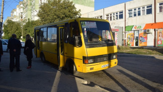 Новые контракты с перевозчиками заключили в администрации Симферополя