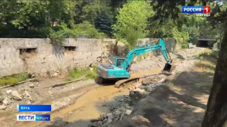 В Пионерском парке в Ялте начали восстанавливать подпорные стены