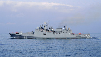 Корабли Черноморского флота проведут учения рядом с британским авианосцем