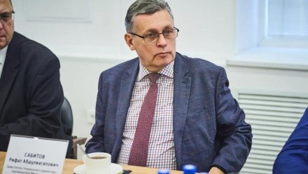Рифат Сабитов отметил, что национальная платформа «МАКС» создаёт возможности для продвижения компаний разного масштаба