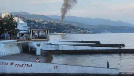 В Алуште загорелся частный дом