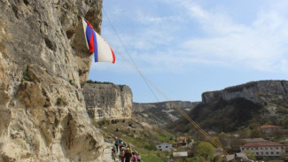 Большой скалолазный маршрут открыли в Крыму