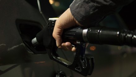 Крым и Севастополь в ТОП-10 регионов по высокой цене на бензин 