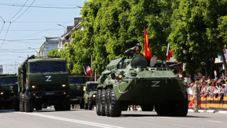 Участники спецоперации на Украине приняли участие в Параде Победы в Симферополе 