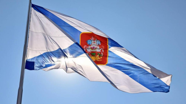 В День ВМФ над Константиновской батареей в Севастополе подняли Андреевский флаг