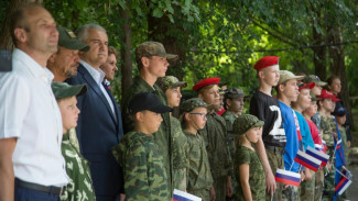 Глава Крыма встретился с юными защитниками Отечества