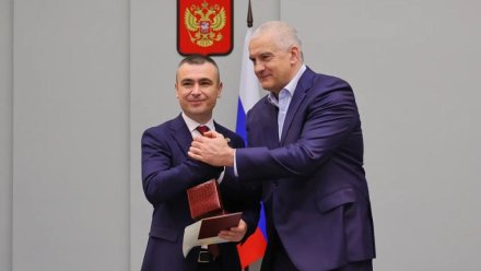 Сергей Аксёнов вручил дипломы выпускникам региональной кадровой программы «Герои Крыма»
