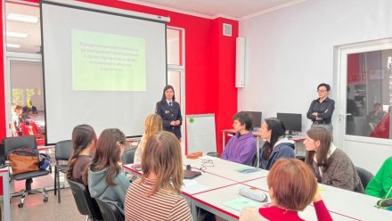Сотрудники севастопольской полиции провели профилактическую беседу со студентами