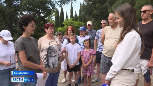 Жители крымского посёлка десятилетиями ждут спортивную площадку