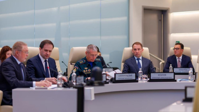 Водолазы продолжают осмотр затонувших танкеров в Керченском проливе