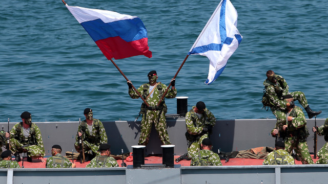 500 морпехов Черноморского флота отразили высадку десанта «противника»