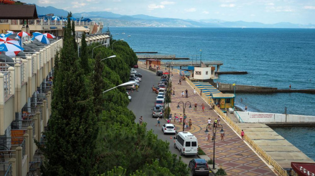 Прокуратура Крыма подтвердила нарушения в благоустройстве набережной в Алуште