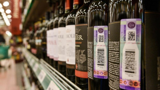 Крымчан призвали не покупать алкоголь в магазинах без лицензии