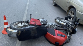 Два подростка разбились на мотоцикле в Севастополе