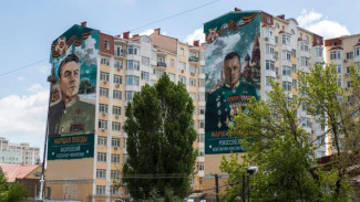  В Симферополе создали два арт-объекта с портретами маршалов Великой Отечественной войны