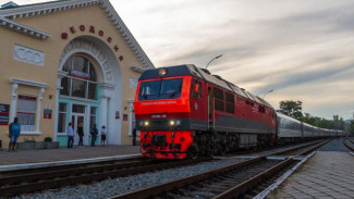 Сотрудники Крымской железной дороги стали зарабатывать больше