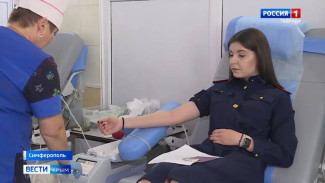 450 миллилитров — именно столько крови сдает каждый донор, чтобы спасти чью-то жизнь