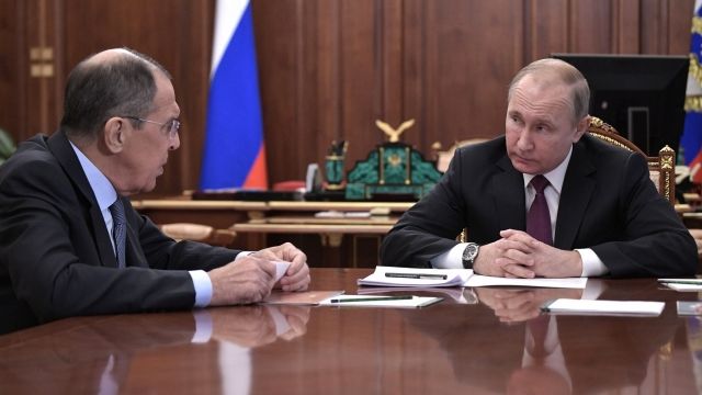 Великобритания ввела санкции против Путина и Лаврова
