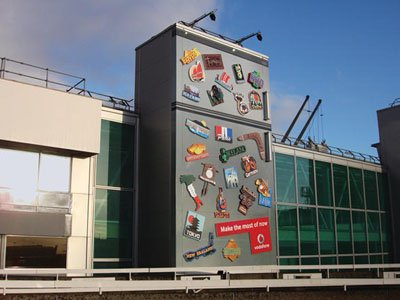 Рекламу на зданиях ограничат в Симферополе