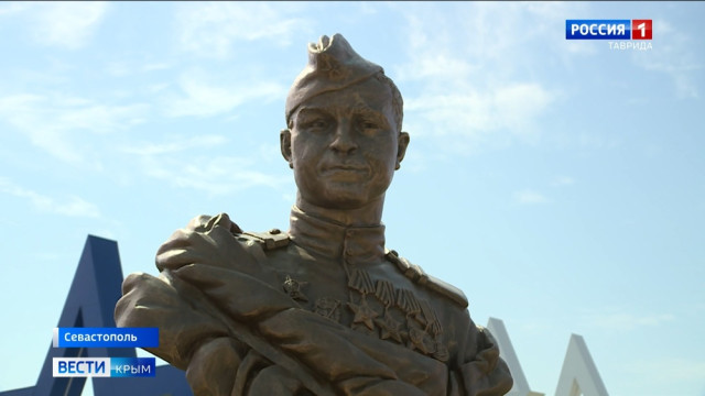 В севастопольском парке «Патриот» установили бюсты героев Советского Союза 