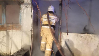 В Джанкойском районе потушили пожар в частном доме