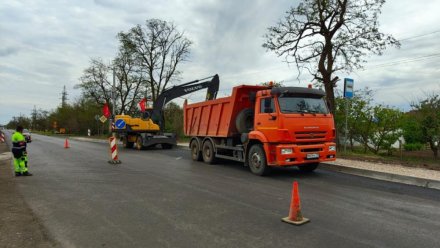 В Крыму продолжается ремонт дороги Войково−Красногвардейское