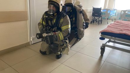 В Евпатории провели пожарно-тактические учения в городской больнице
