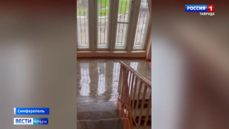 Из-за сильного дождя на тропе Голицына в Новом Свете обвалилась часть скалы