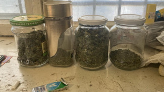 Симферополец хранил марихуану у себя на работе