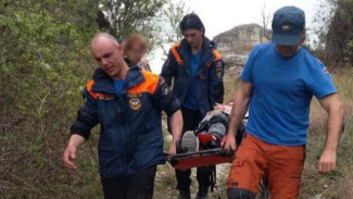 Туристка подвернула ногу в горах Крыма