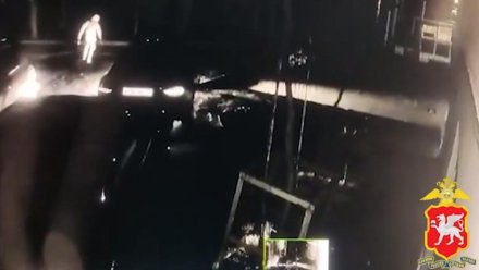 Керчанин поджег дорогостоящий автомобиль знакомого из-за личной неприязни