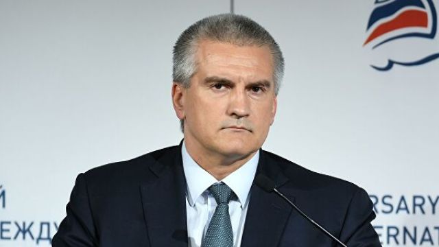 Аксёнов оценил роль школы в жизни человека