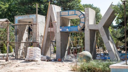 В Симферополе завершают благоустройство трёх парков