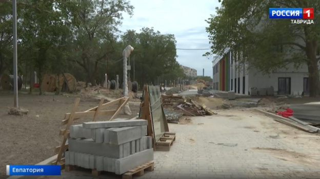 В Евпатории строят общежитие для врачей будущего детского реабилитационного центра