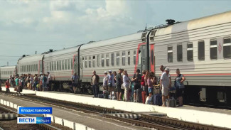 Поезда в Крыму вернулись к обычному графику