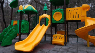 В Ялте обновят больше 30 детских площадок
