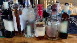 Более 2 тыс. литров алкогольной и спиртосодержащей продукции в Крыму изъято из незаконного оборота