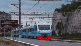 Расписание пригородных поездов изменили в Крыму