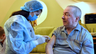 Более 820 тысяч крымчан полностью привиты от коронавируса