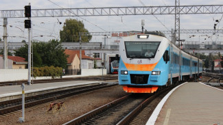 На крымских ж/д вокзалах продумали способы посадки в поезда людей с ОВЗ
