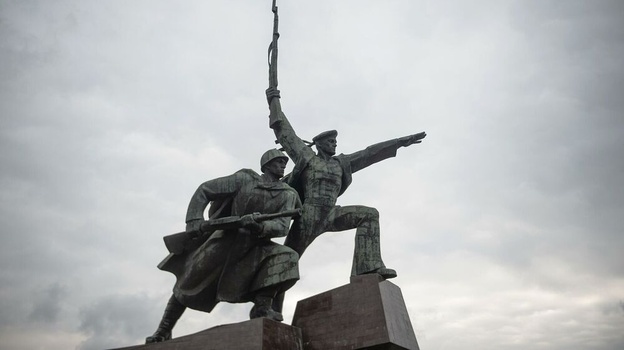 В Севастополе осквернили памятник защитникам города