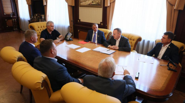 В Правительстве республики состоялась встреча с депутатами госдумы, избранными от Крыма