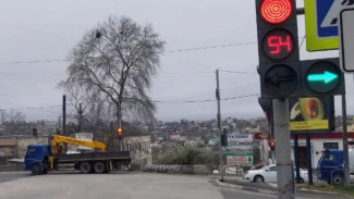 Ещё один новый светофор начал работать в Севастополе