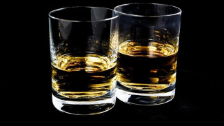 В Феодосии украли алкоголь на 10 000 рублей