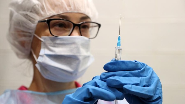 В Крыму ежемесячно могут прививать от коронавируса до 200 000 человек