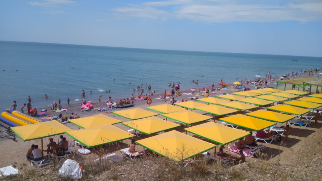В Крыму могут запретить платные лежаки на пляжах