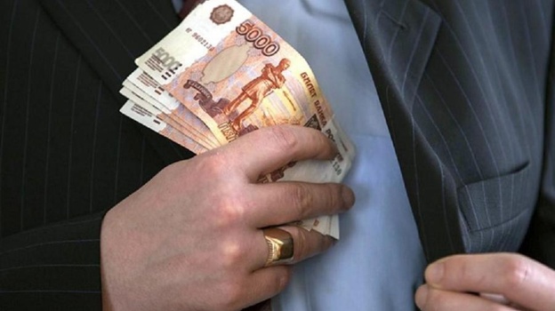 Севастопольские чиновники утаили от государства свои доходы